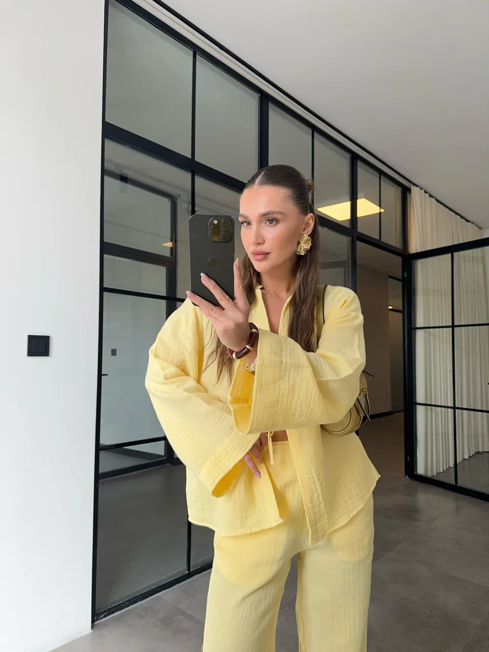 Tied set in yellow