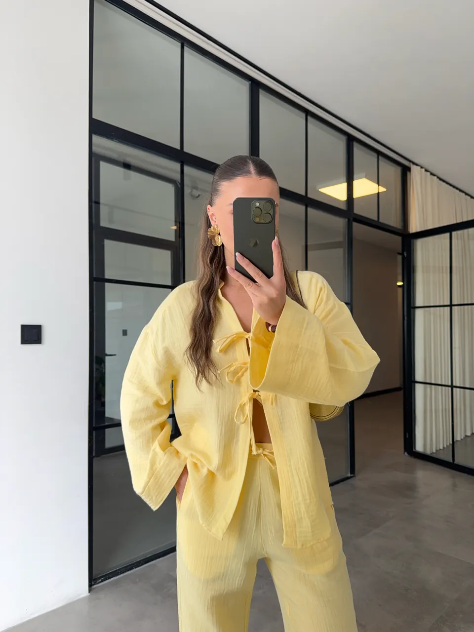 Tied set in yellow