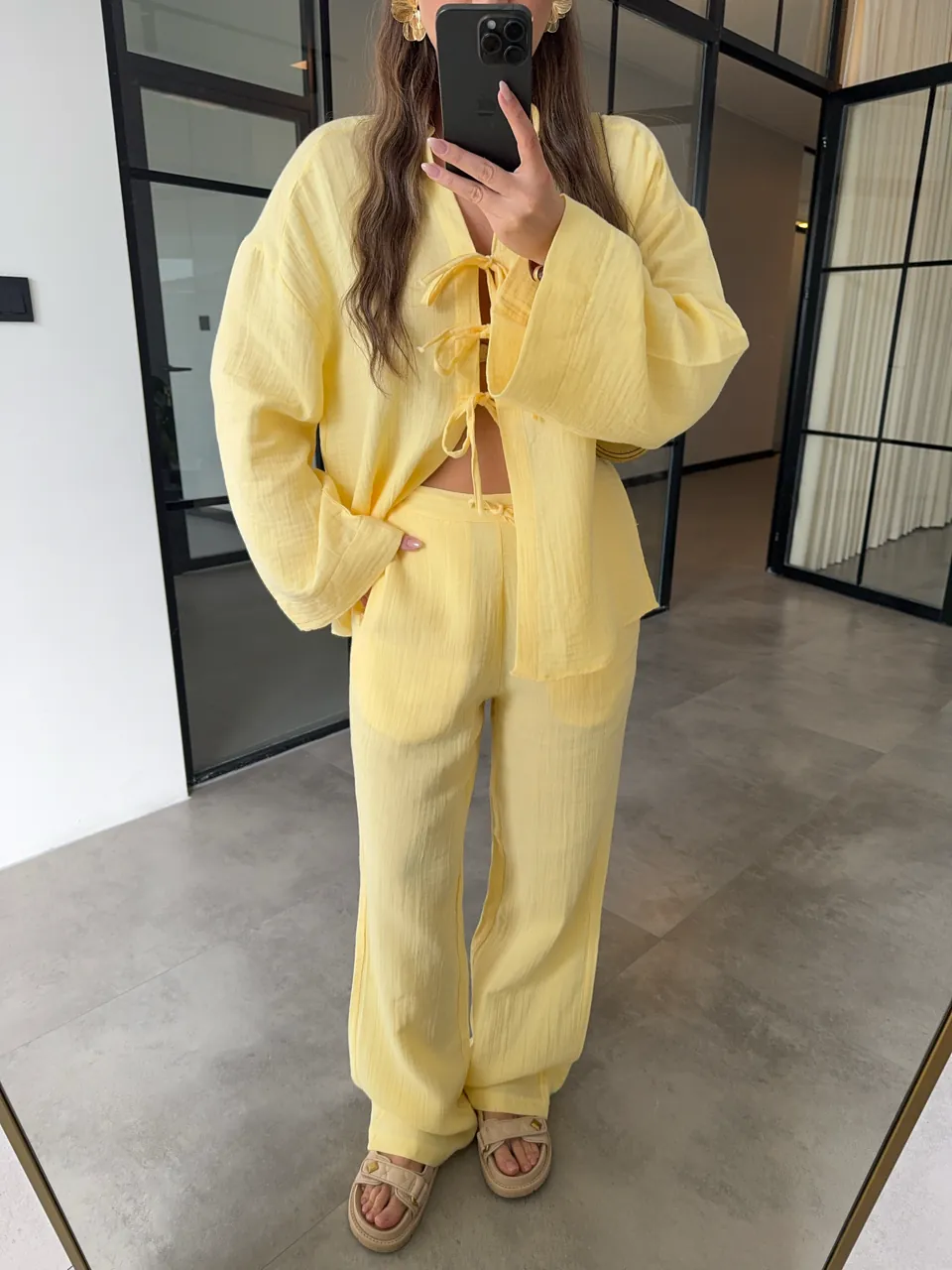 Tied set in yellow