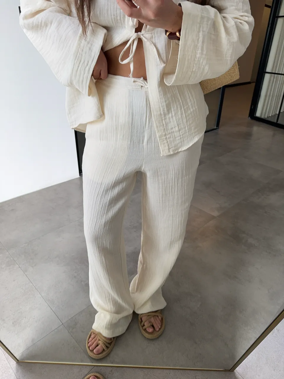 Tied set in creamy