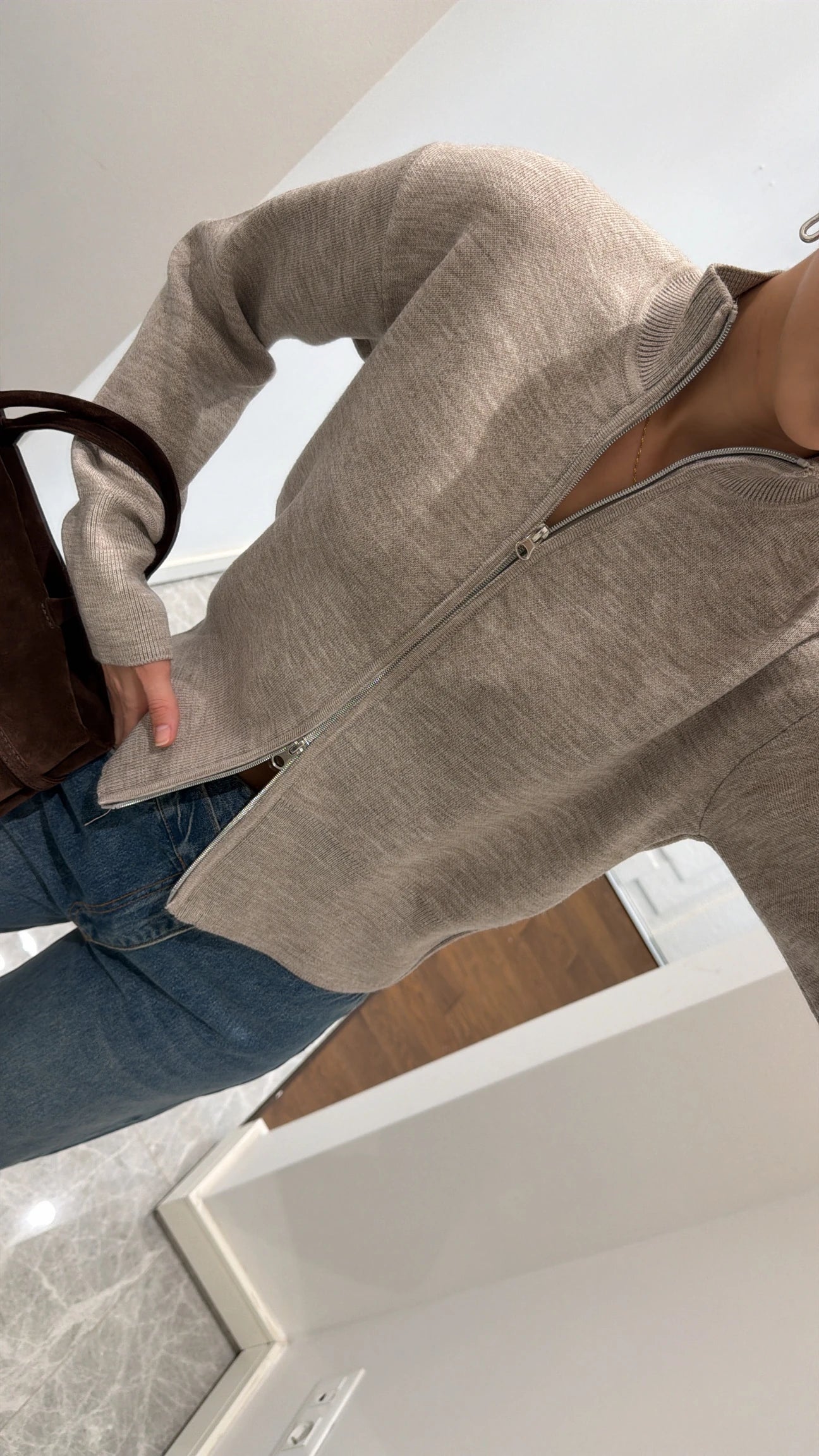 Essential Ribbed Zip Cardigan