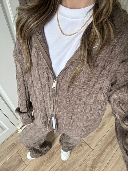 Cable Knit Set in caffe