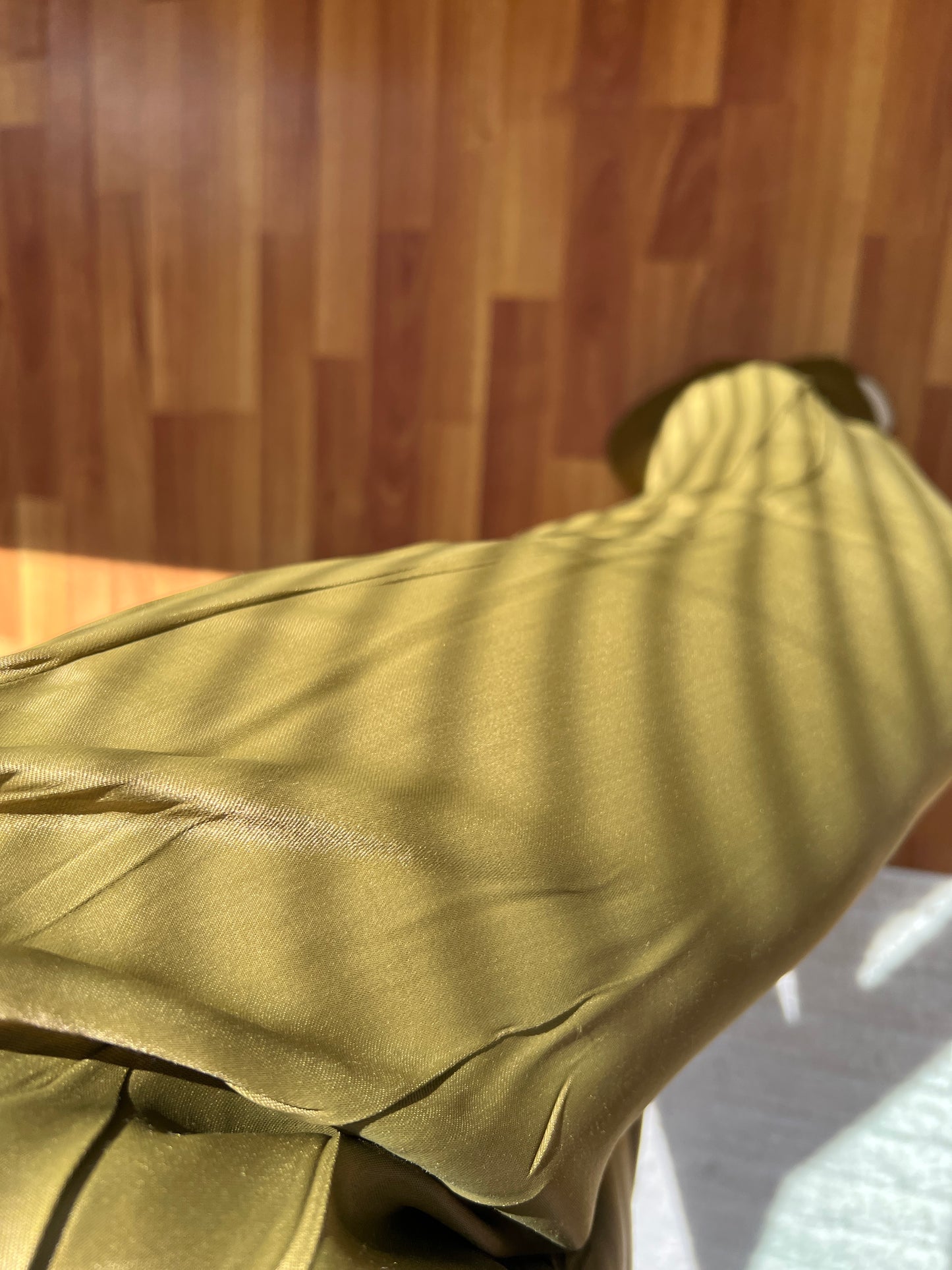Satin pants in Olive