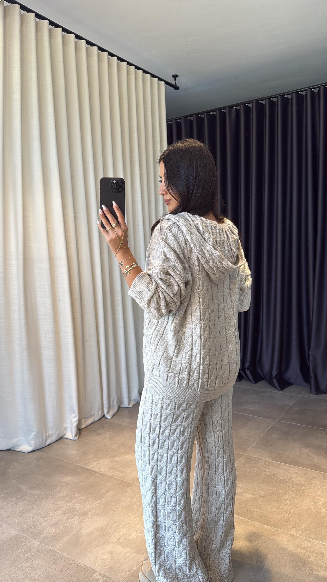 Cable Knit Set in Light sandy beige