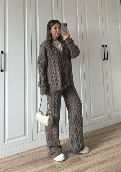 Cable Knit Set in caffe