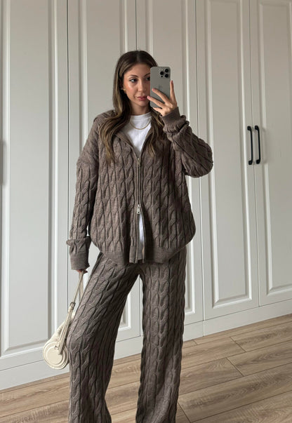 Cable Knit Set in caffe