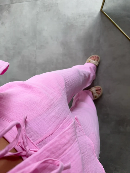 Tied set in pink