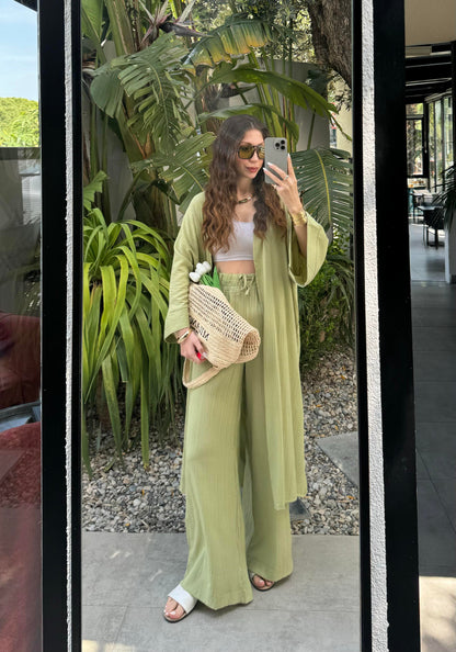 Kimono set in creamy olive