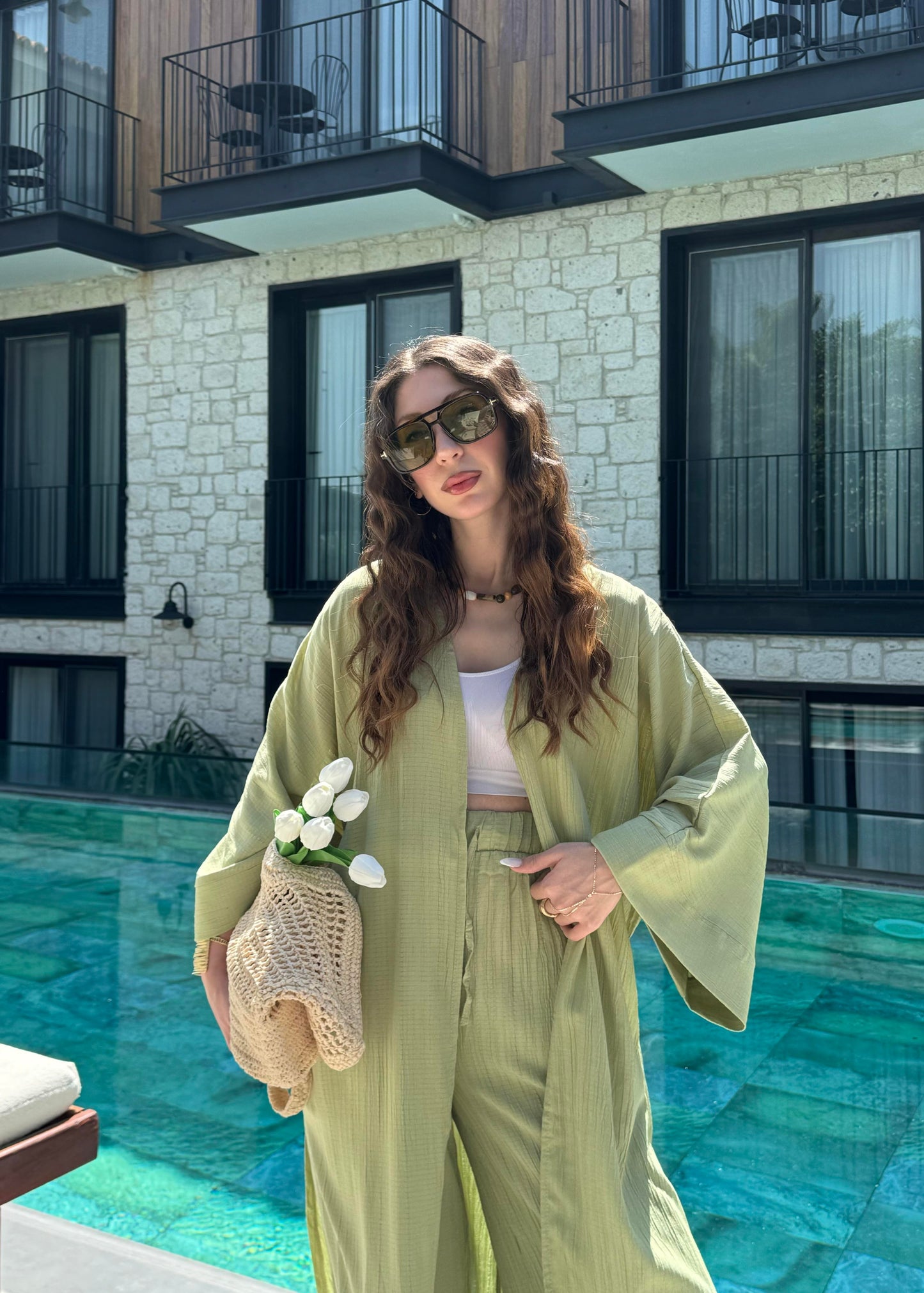 Kimono set in creamy olive